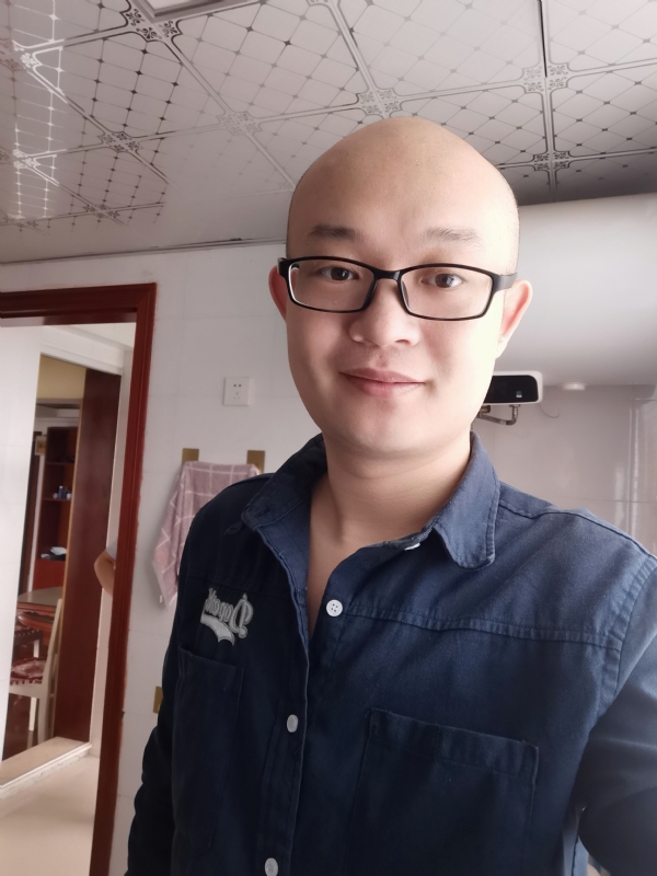 凝望远方的第一张照片--浙江交友中心
